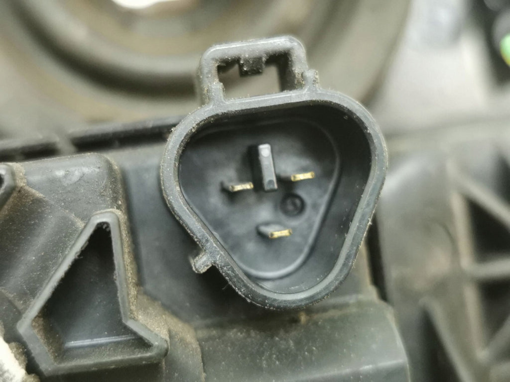Frontscheinwerfer Toyota Avensis 8596724010 Rechts Scheinwerfer Headlight SCH8191946716re