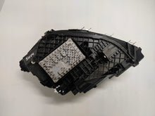 Laden Sie das Bild in den Galerie-Viewer, Frontscheinwerfer Mercedes-Benz W247 A2479064104 A2479064204 Ein Satz Headlight SCH5188471808hr