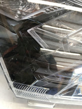 Laden Sie das Bild in den Galerie-Viewer, Frontscheinwerfer Mitsubishi Outlander III 4BX198301D3-31 LED Rechts oder Links