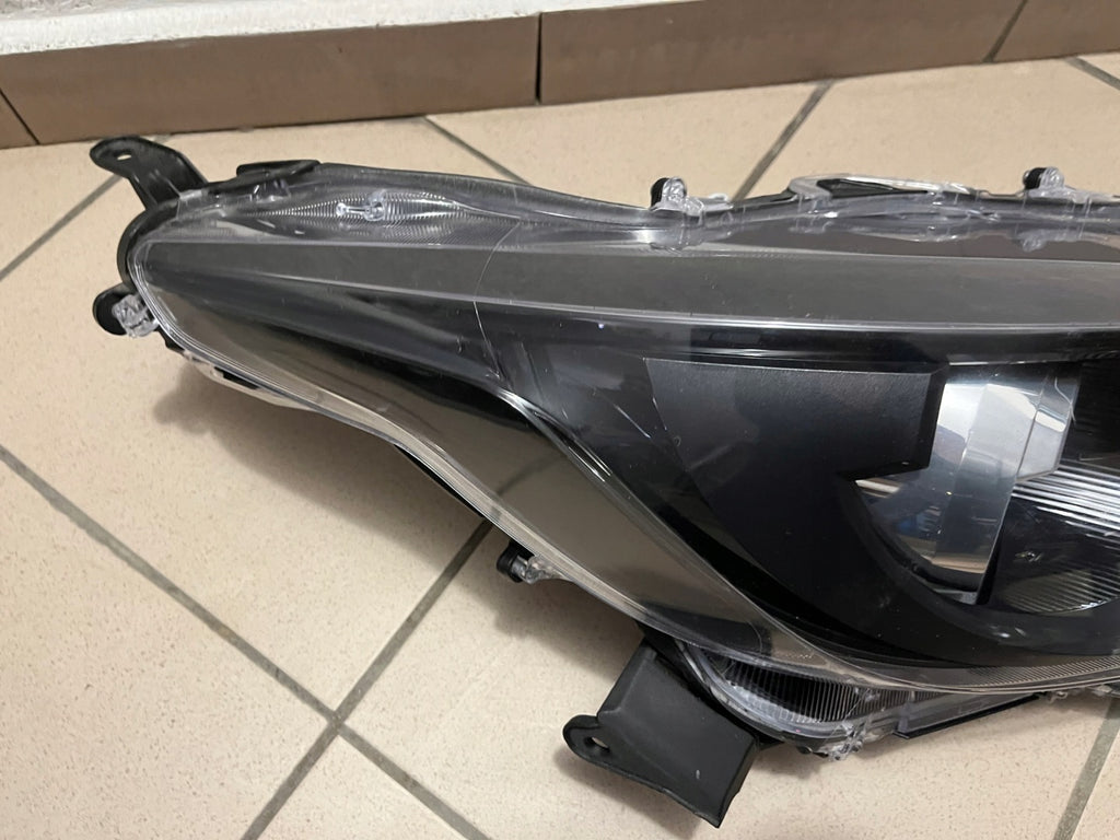 Frontscheinwerfer Toyota 4 Yaris Rechts Scheinwerfer Headlight SCH4706819886jd