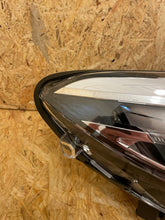 Laden Sie das Bild in den Galerie-Viewer, Frontscheinwerfer BMW 2 F22 7493644 LED Rechts Scheinwerfer Headlight SCH3638965237mu