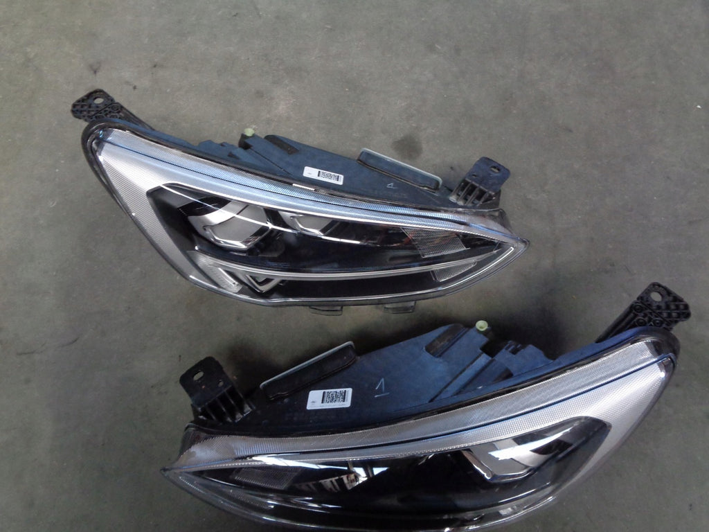 Frontscheinwerfer Ford Focus LED Ein Satz Scheinwerfer Headlight