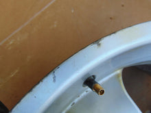 Load image into Gallery viewer, 1x Alufelge 17 Zoll 8.0" 6x139.7 Silber Toyota Hilux Vii Rim Wheel FEL8349860337aw