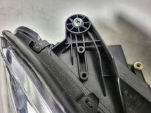 Laden Sie das Bild in den Galerie-Viewer, Frontscheinwerfer Mercedes-Benz W204 A2048204439 Xenon Rechts Headlight SCH3368985444mt