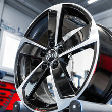Laden Sie das Bild in den Galerie-Viewer, 4x Alufelge 18 Zoll 8.0" 5x112 46ET Glanz Schwarz 8V0601025DF Audi Rim Wheel FEL8346742714ss