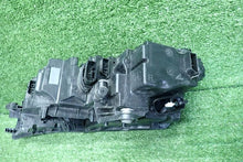 Load image into Gallery viewer, Frontscheinwerfer Skoda Octavia III 5E1941016D Rechts Scheinwerfer Headlight SCH1008090637nz