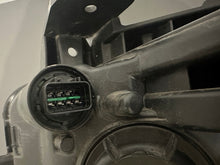 Laden Sie das Bild in den Galerie-Viewer, Frontscheinwerfer Hyundai Kona 92102-J9000 Rechts Scheinwerfer Headlight SCH5022011422mf