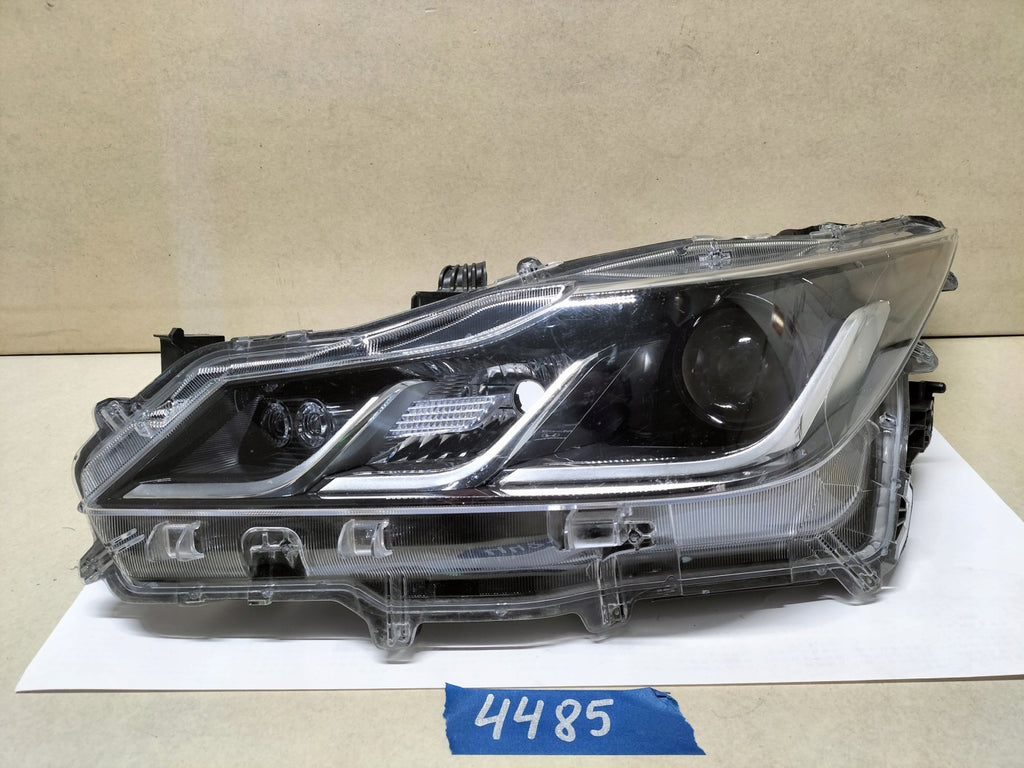 Frontscheinwerfer Toyota Corolla 81150-02T31 Links Scheinwerfer Headlight SCH8035878319uh