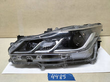 Laden Sie das Bild in den Galerie-Viewer, Frontscheinwerfer Toyota Corolla 81150-02T31 Links Scheinwerfer Headlight SCH8035878319uh
