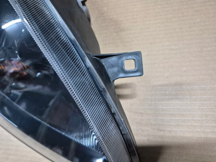 Frontscheinwerfer Mitsubishi Colt VI I 8301B368 Rechts Scheinwerfer Headlight SCH9276359775vw