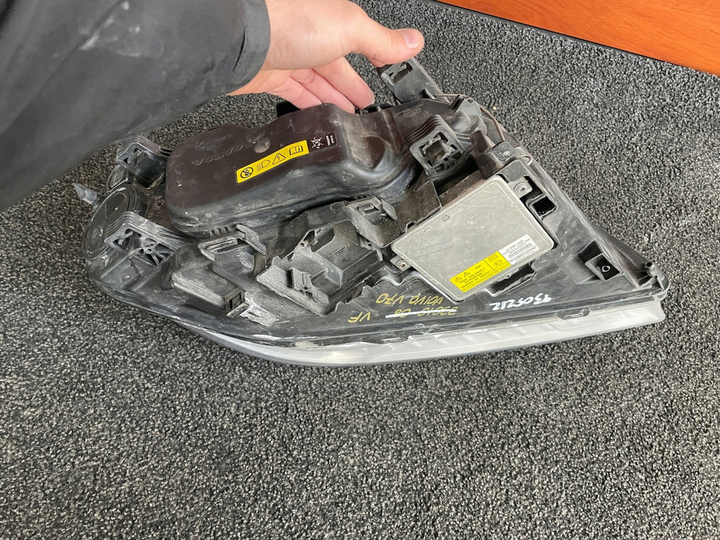 Frontscheinwerfer Volvo Xc70 31214347 Xenon Ein Stück (Rechts oder Links) SCH2370000429ip