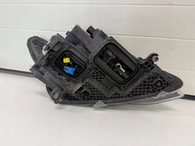 Laden Sie das Bild in den Galerie-Viewer, Frontscheinwerfer Mercedes-Benz Vito W447 A4479060101 Links Headlight SCH9252540554vs