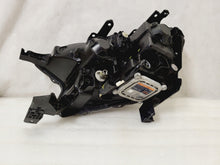 Laden Sie das Bild in den Galerie-Viewer, Frontscheinwerfer Ford Ranger Xenon Rechts Scheinwerfer Headlight SCH1213695352lc