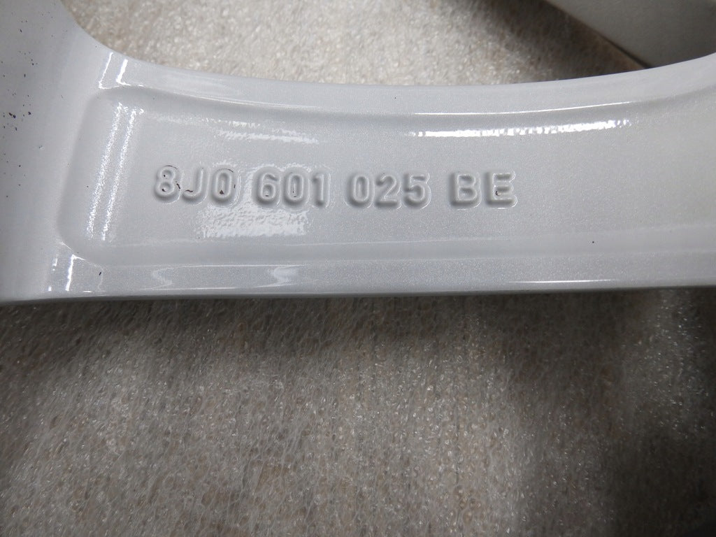 1x Alufelge 17 Zoll 8.5" 5x112 50ET Glanz Silber 8J0601025 Audi Tt Rim Wheel FEL1681584009gv