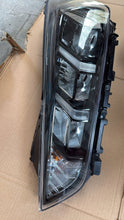 Laden Sie das Bild in den Galerie-Viewer, Frontscheinwerfer Hyundai Ioniq 92101-G2200 LED Links Scheinwerfer Headlight SCH8809207409lo