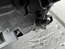 Laden Sie das Bild in den Galerie-Viewer, Frontscheinwerfer Honda Jazz V Rechts Scheinwerfer Headlight SCH7540994790gd
