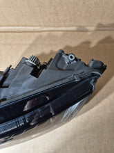 Load image into Gallery viewer, Frontscheinwerfer Skoda Octavia IV 5E4941015A Full LED Links Headlight SCH5163212447gy