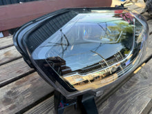 Laden Sie das Bild in den Galerie-Viewer, Frontscheinwerfer Renault Espace 260605819R Links Scheinwerfer Headlight SCH3244391100cv