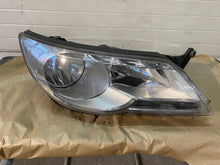 Laden Sie das Bild in den Galerie-Viewer, Frontscheinwerfer VW Tiguan 5N1941032 Rechts Scheinwerfer Headlight SCH8095515731hh