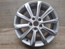 Laden Sie das Bild in den Galerie-Viewer, 1x Alufelge 17 Zoll 3G0601025C VW Passat B8 Rim Wheel FEL2180580094ba
