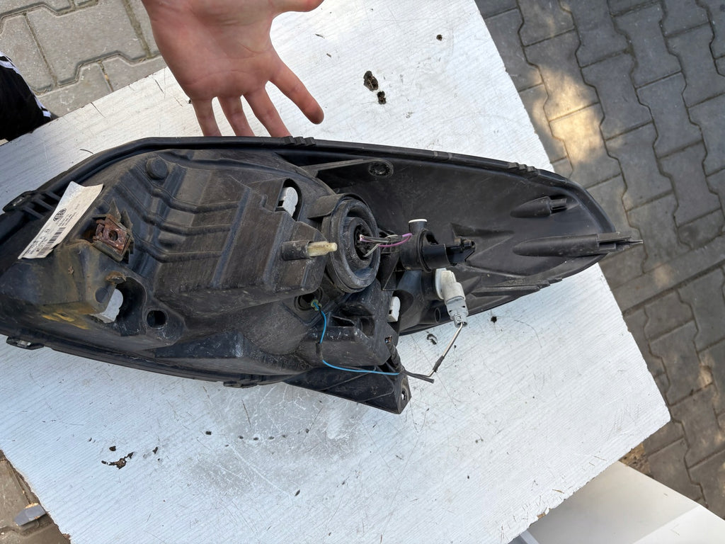 Frontscheinwerfer Dacia Sandero 260104793R Rechts Scheinwerfer Headlight