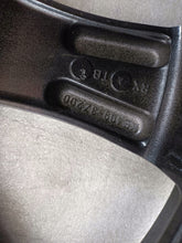 Laden Sie das Bild in den Galerie-Viewer, 1x Alufelge 17 Zoll 6.5" 5x114.3 45ET KE409-3Z200 Nissan Rim Wheel FEL8006614348jy