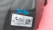 Laden Sie das Bild in den Galerie-Viewer, Frontscheinwerfer Skoda Rapid 5JB941017 Links Scheinwerfer Headlight SCH5603276580ue