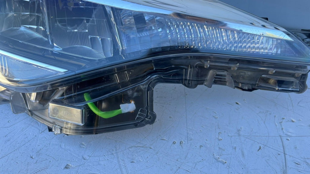 Frontscheinwerfer Toyota C-Hr Chr 81110-F4180-00 Full LED Rechts Headlight SCH5783852863os