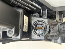 Laden Sie das Bild in den Galerie-Viewer, Frontscheinwerfer Audi Santa Fe IV 92207-S1000 Links Scheinwerfer Headlight