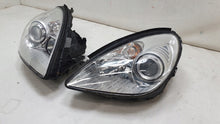 Laden Sie das Bild in den Galerie-Viewer, Frontscheinwerfer Mercedes-Benz Slk Ein Stück (Rechts oder Links) Headlight