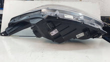 Laden Sie das Bild in den Galerie-Viewer, Frontscheinwerfer Kia Ceed 92102-J7100 LED Rechts Scheinwerfer Headlight
