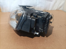 Laden Sie das Bild in den Galerie-Viewer, Frontscheinwerfer VW Passat 3C0941753G Xenon Links Scheinwerfer Headlight