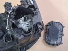 Laden Sie das Bild in den Galerie-Viewer, Frontscheinwerfer Mercedes-Benz A9608202339 Rechts Scheinwerfer Headlight SCH9345339548hb