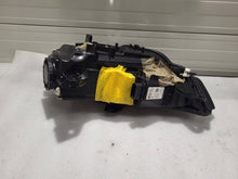 Laden Sie das Bild in den Galerie-Viewer, Frontscheinwerfer Audi A3 8V0941006 Xenon Rechts Scheinwerfer Headlight SCH1527779930oi