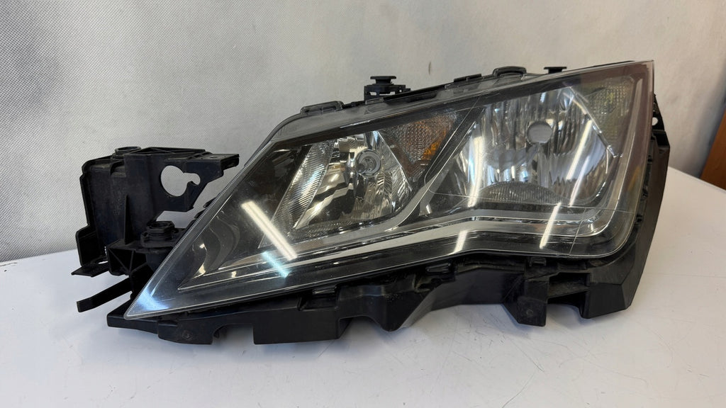 Frontscheinwerfer Seat Leon 5F1941005A Links Scheinwerfer Headlight SCH5283479643be