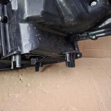 Laden Sie das Bild in den Galerie-Viewer, Frontscheinwerfer Toyota C-Hr Chr 81150-F4071 Links Scheinwerfer Headlight SCH1714175405ck