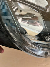 Laden Sie das Bild in den Galerie-Viewer, Frontscheinwerfer Dacia Duster 260100156R Rechts Scheinwerfer Headlight SCH3371866637bx