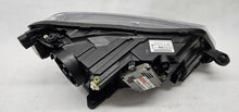 Laden Sie das Bild in den Galerie-Viewer, Frontscheinwerfer Skoda Superb III 3V1941015A Links Scheinwerfer Headlight