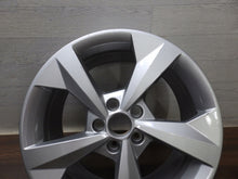 Load image into Gallery viewer, 1x Alufelge 18 Zoll 8.0&quot; 5x112 46ET Glanz Silber 8Y0601025J Audi A3 Rim Wheel