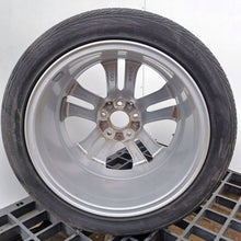 Load image into Gallery viewer, 1x Alufelge 17 Zoll A2074010302 Mercedes-Benz C207 Rim Wheel FEL5366340998lh