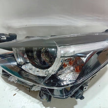 Load image into Gallery viewer, Frontscheinwerfer Mazda 2 Dj D09K-51040 Full LED Links Scheinwerfer Headlight