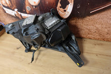 Laden Sie das Bild in den Galerie-Viewer, Frontscheinwerfer Opel Signum Vectra C 13170937 Links Scheinwerfer Headlight SCH7967408398mu