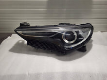 Laden Sie das Bild in den Galerie-Viewer, Frontscheinwerfer Alfa Romeo Stelvio 50563962 Xenon Links Scheinwerfer Headlight SCH4793966081dv