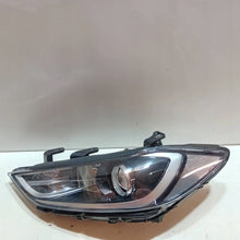 Load image into Gallery viewer, Frontscheinwerfer Hyundai Elantra 92101-F2 LED Links Scheinwerfer Headlight