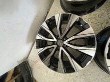 Laden Sie das Bild in den Galerie-Viewer, 4x Alufelge 19 Zoll 7.5" 5x108 50 5ET Glanz Schwarz 32243399 Volvo Xc60 Cross FEL9818738556pq