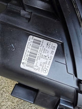 Laden Sie das Bild in den Galerie-Viewer, Frontscheinwerfer Mercedes-Benz W204 A2048202959 Xenon Links Headlight SCH1317779099uo