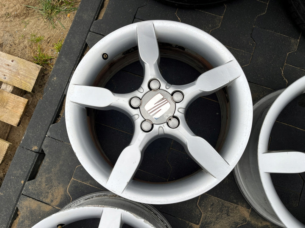 4x Alufelge 17 Zoll 7.0" 5x112 54ET Silber 5P0601025C Seat Altea Rim Wheel FEL4970567318sx