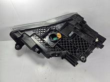 Laden Sie das Bild in den Galerie-Viewer, Frontscheinwerfer Skoda Superb III 3V1941015B Links Scheinwerfer Headlight SCH9230581160pi