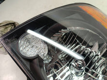 Laden Sie das Bild in den Galerie-Viewer, Frontscheinwerfer Hyundai Porter 921014F500 Links Scheinwerfer Headlight SCH8782921428zx
