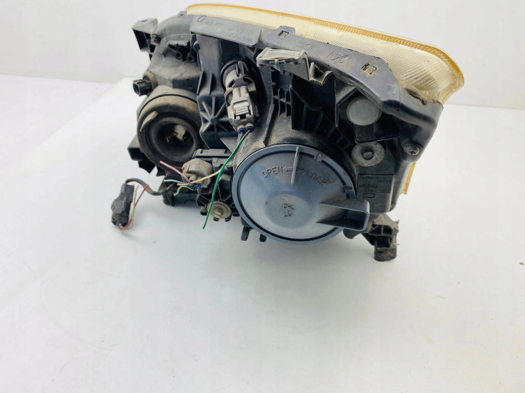 Frontscheinwerfer Toyota Avensis 9922680008 Rechts Scheinwerfer Headlight SCH6136101965zl